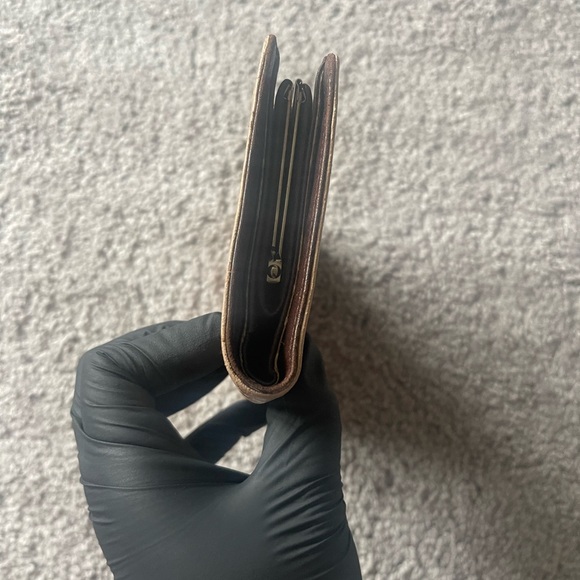 Chanel wallet - Picture 3 of 11